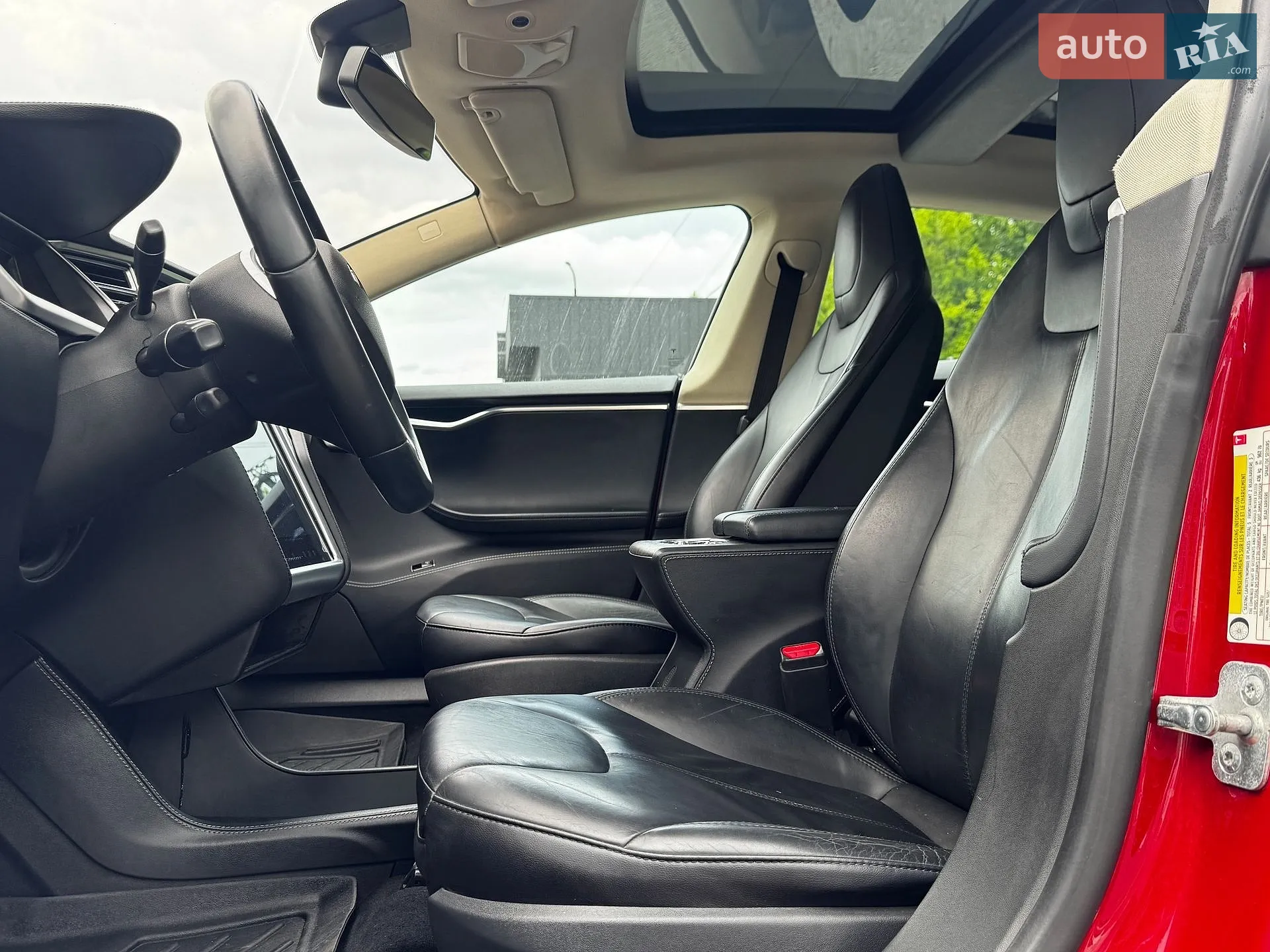 2014 Tesla Model S - мініатюра 17
