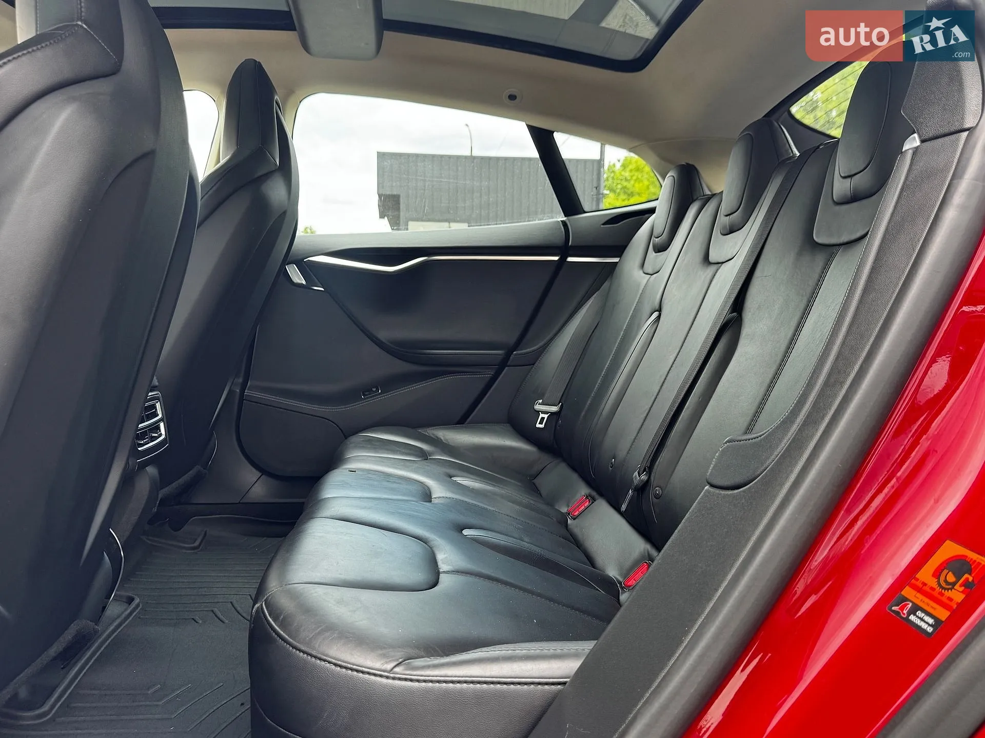 2014 Tesla Model S - мініатюра 20
