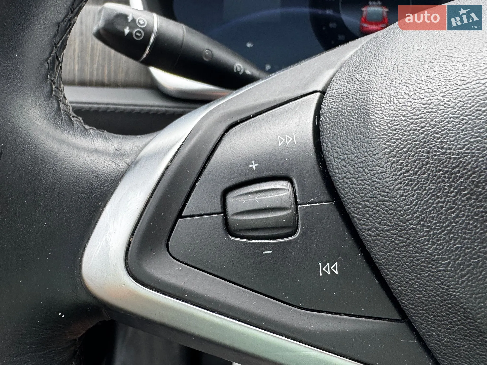 2014 Tesla Model S - мініатюра 24