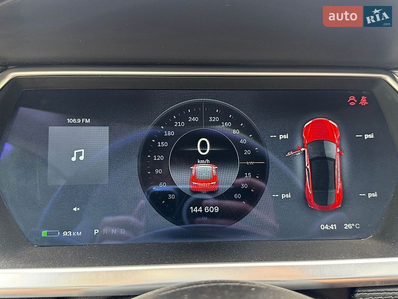 Лифтбек Tesla Model S 2014 в Луцке