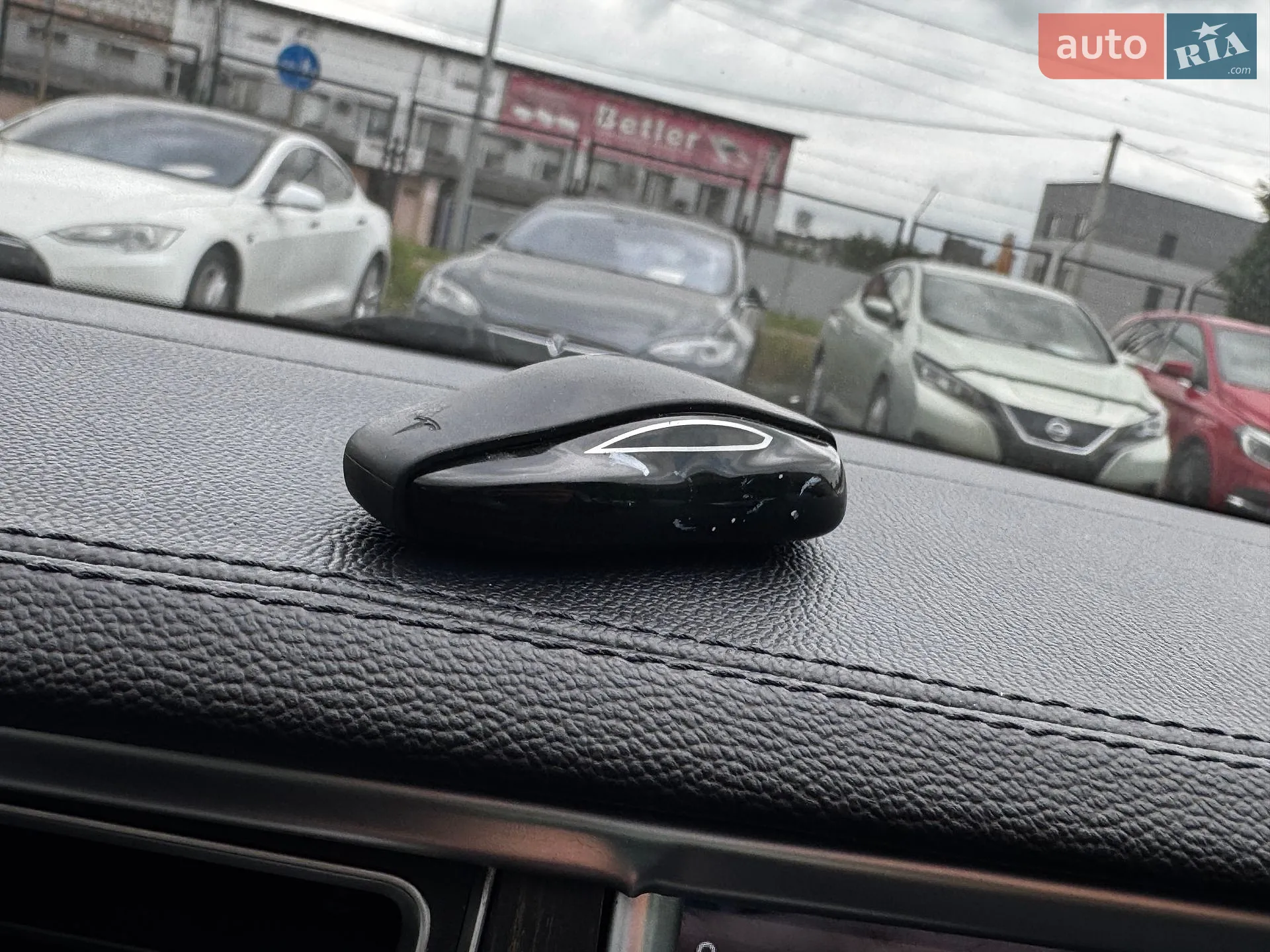 2014 Tesla Model S - мініатюра 29