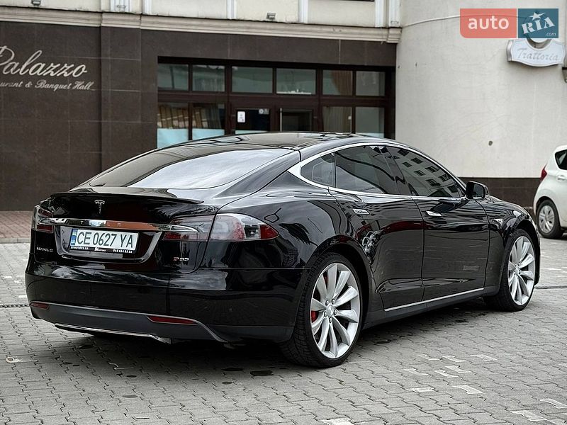 Ліфтбек Tesla Model S 2013 в Чернівцях фото 5 Ліфтбек Tesla Model S 2013 в Чернівцях