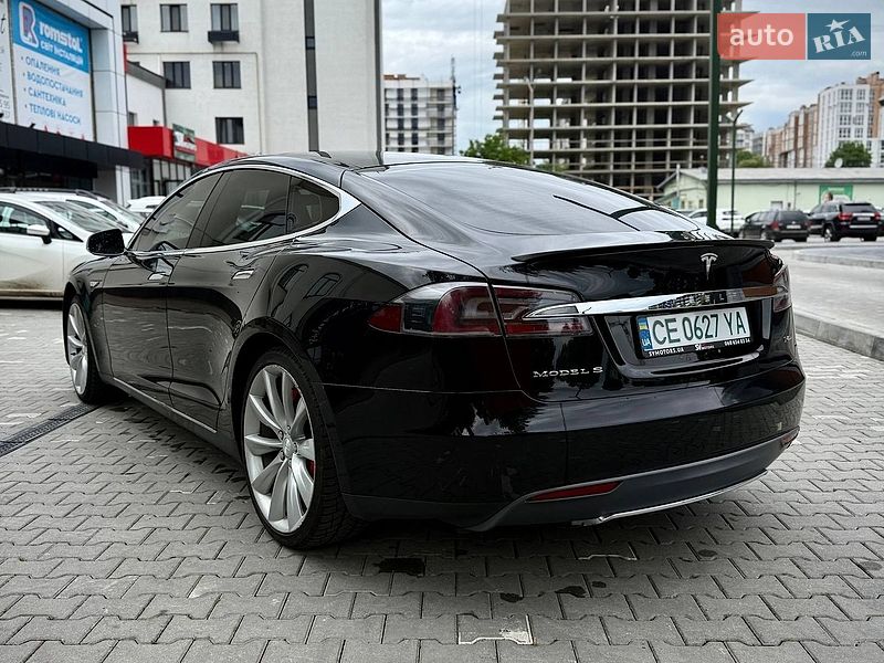 Ліфтбек Tesla Model S 2013 в Чернівцях фото 15 Ліфтбек Tesla Model S 2013 в Чернівцях