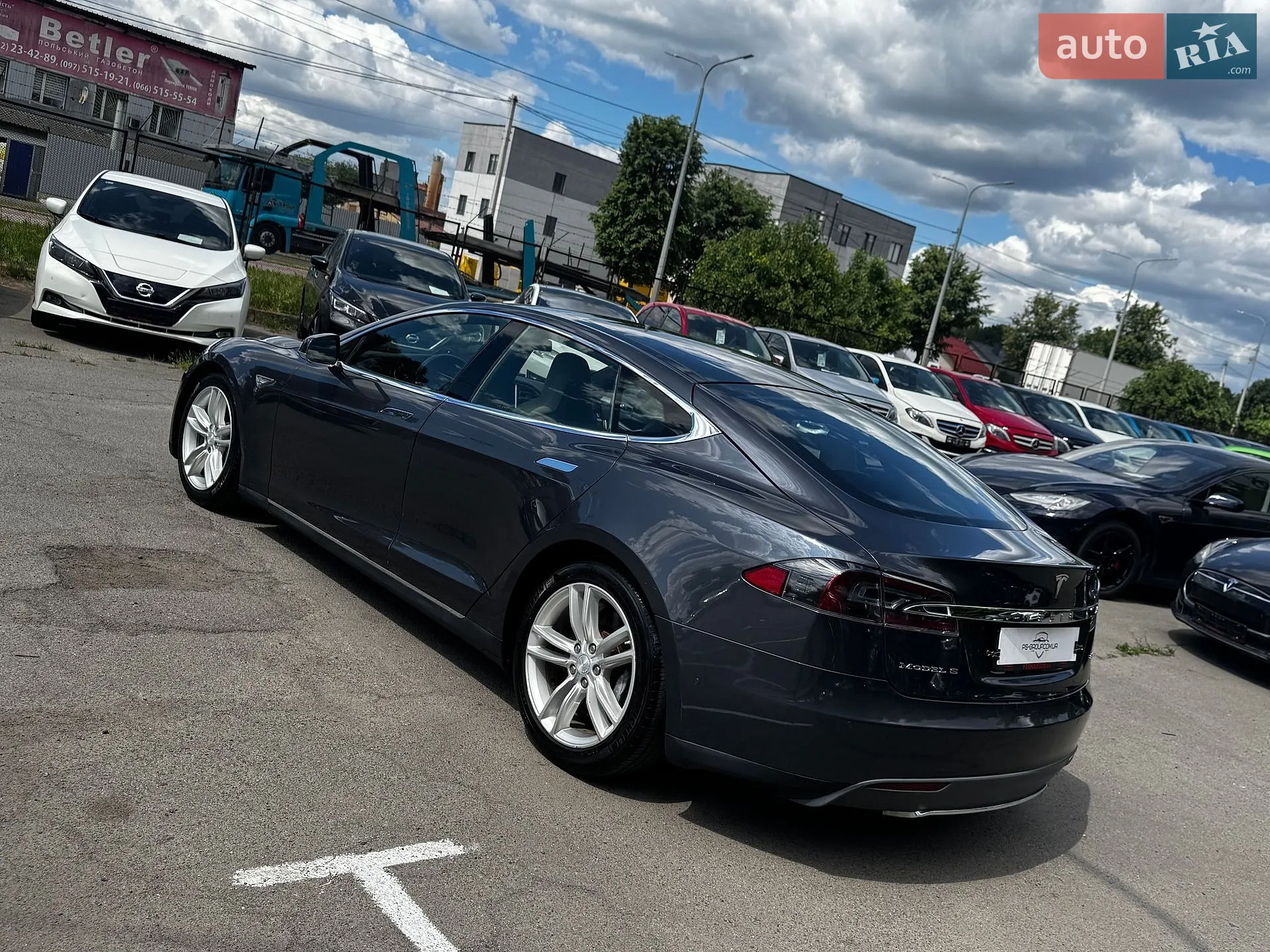 2015 Tesla Model S - мініатюра 10