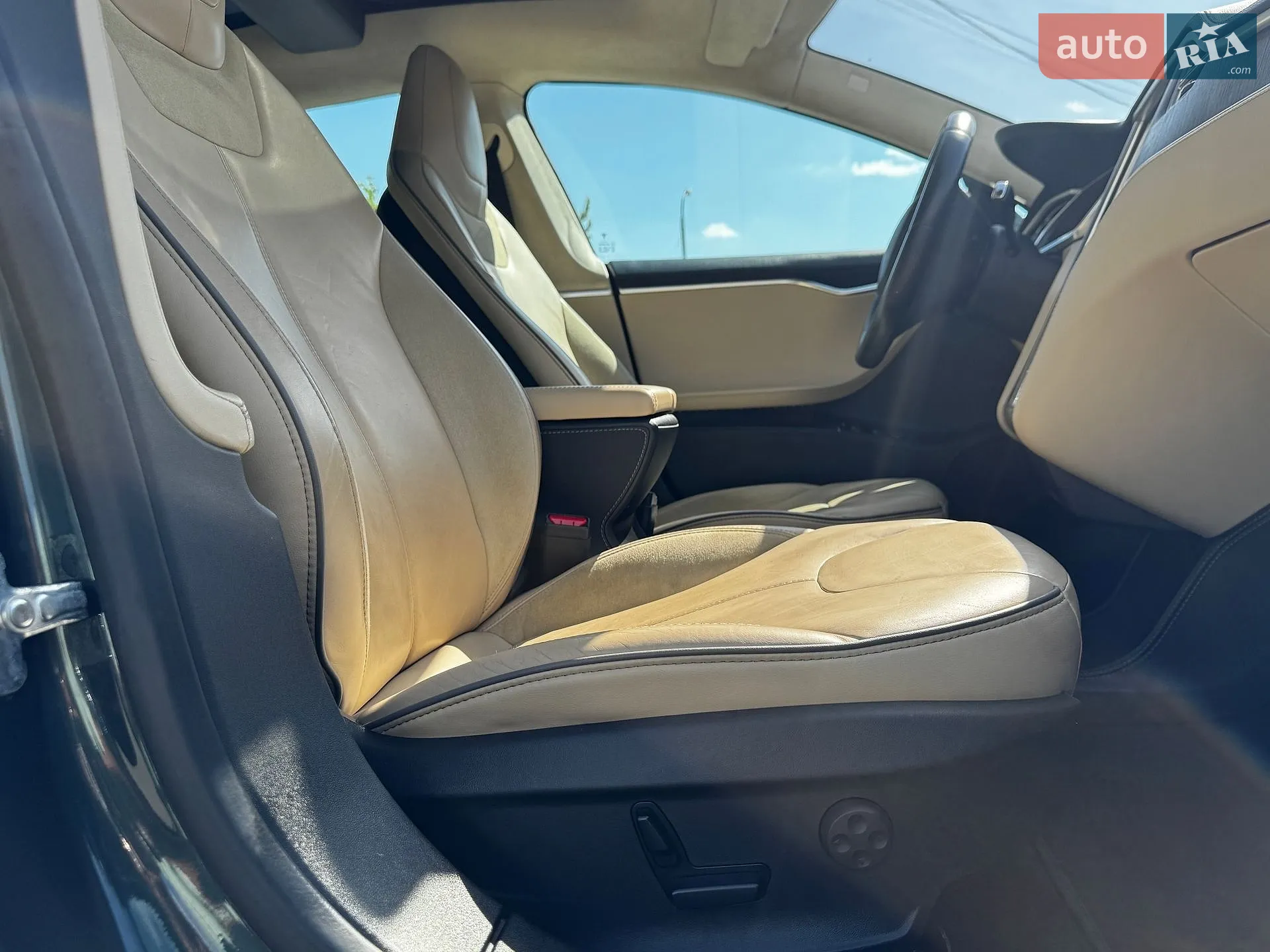 2014 Tesla Model S - мініатюра 20