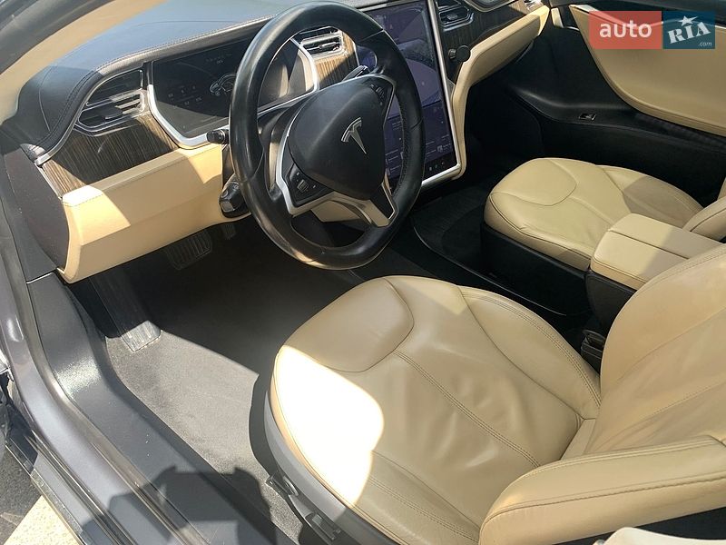 Лифтбек Tesla Model S 2013 в Крюковщине фото 26 Лифтбек Tesla Model S 2013 в Крюковщине