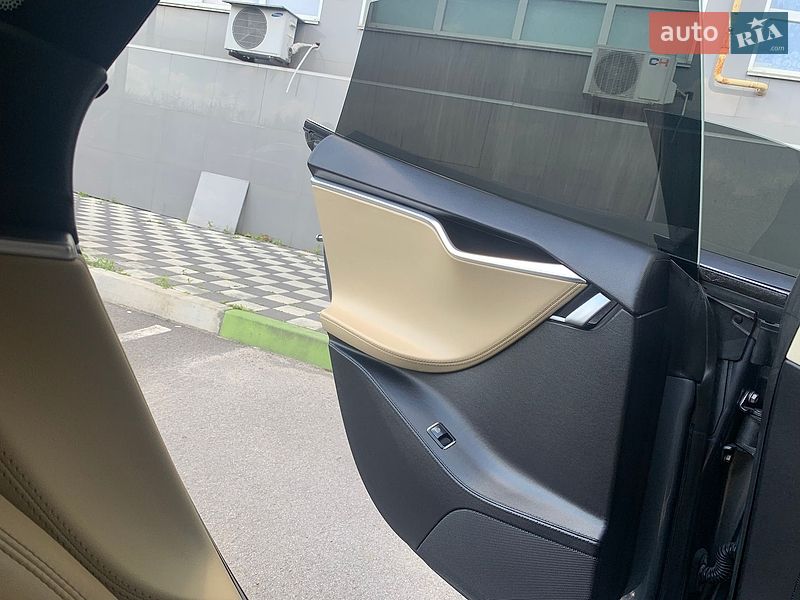 Лифтбек Tesla Model S 2013 в Крюковщине фото 36 Лифтбек Tesla Model S 2013 в Крюковщине