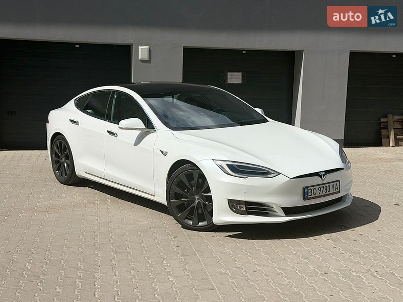 Ліфтбек Tesla Model S 2020 в Тернополі фото 3 Ліфтбек Tesla Model S 2020 в Тернополі