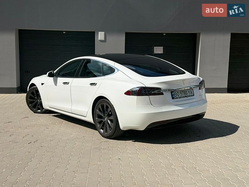 Ліфтбек Tesla Model S 2020 в Тернополі фото 19 Ліфтбек Tesla Model S 2020 в Тернополі