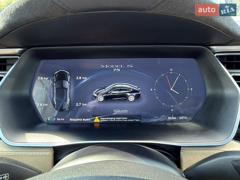 Ліфтбек Tesla Model S 2016 в Чернівцях