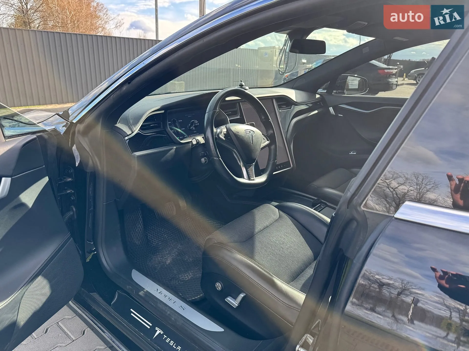 2018 Tesla Model S - фото 1