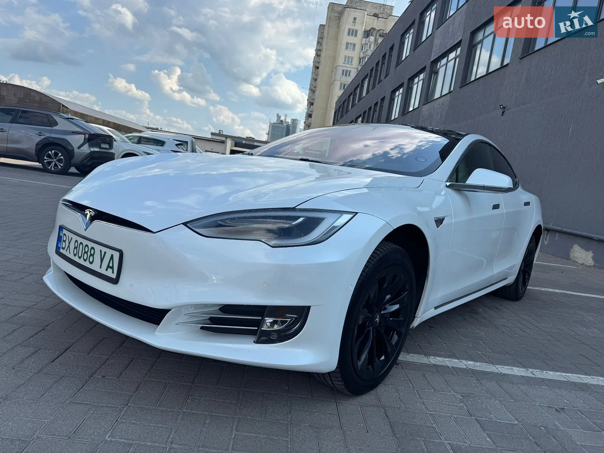 2020 Tesla Model S - мініатюра 8