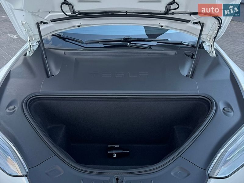 Лифтбек Tesla Model S 2020 в Хмельницком фото 16 Лифтбек Tesla Model S 2020 в Хмельницком