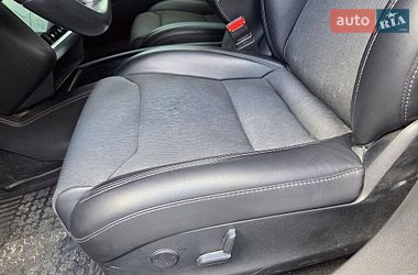 Лифтбек Tesla Model S 2018 в Виннице