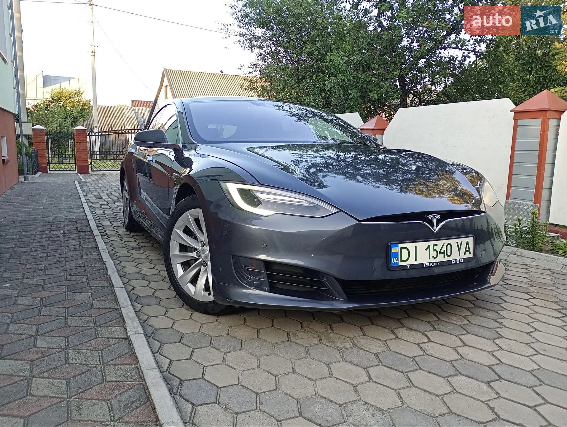 2016 Tesla Model S - мініатюра 2