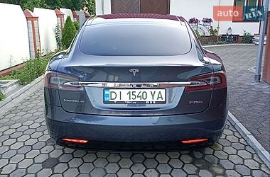Ліфтбек Tesla Model S 2016 в Костопілі