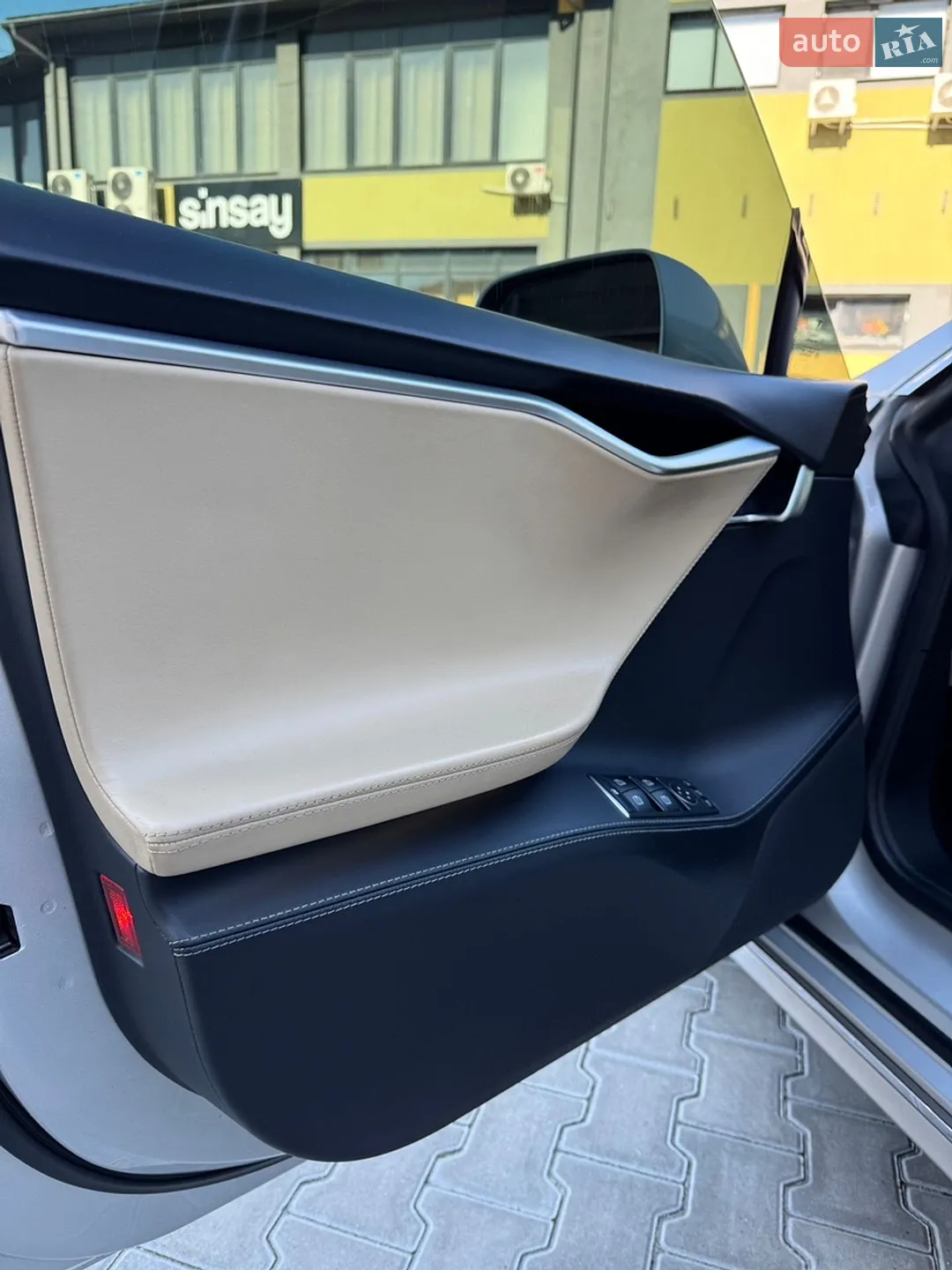 2016 Tesla Model S - мініатюра 20