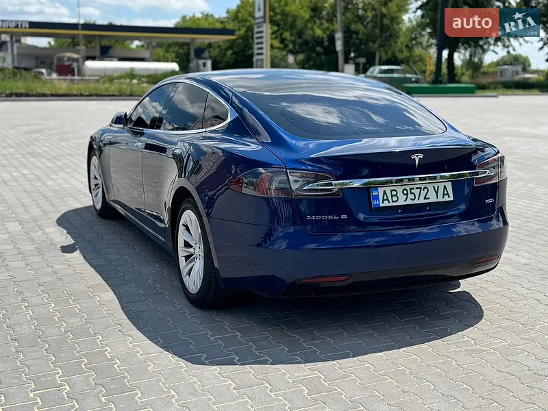 Tesla Model S 2018 VIN 5YJSA1E2XJF285301 фото оголошення 9 з 61