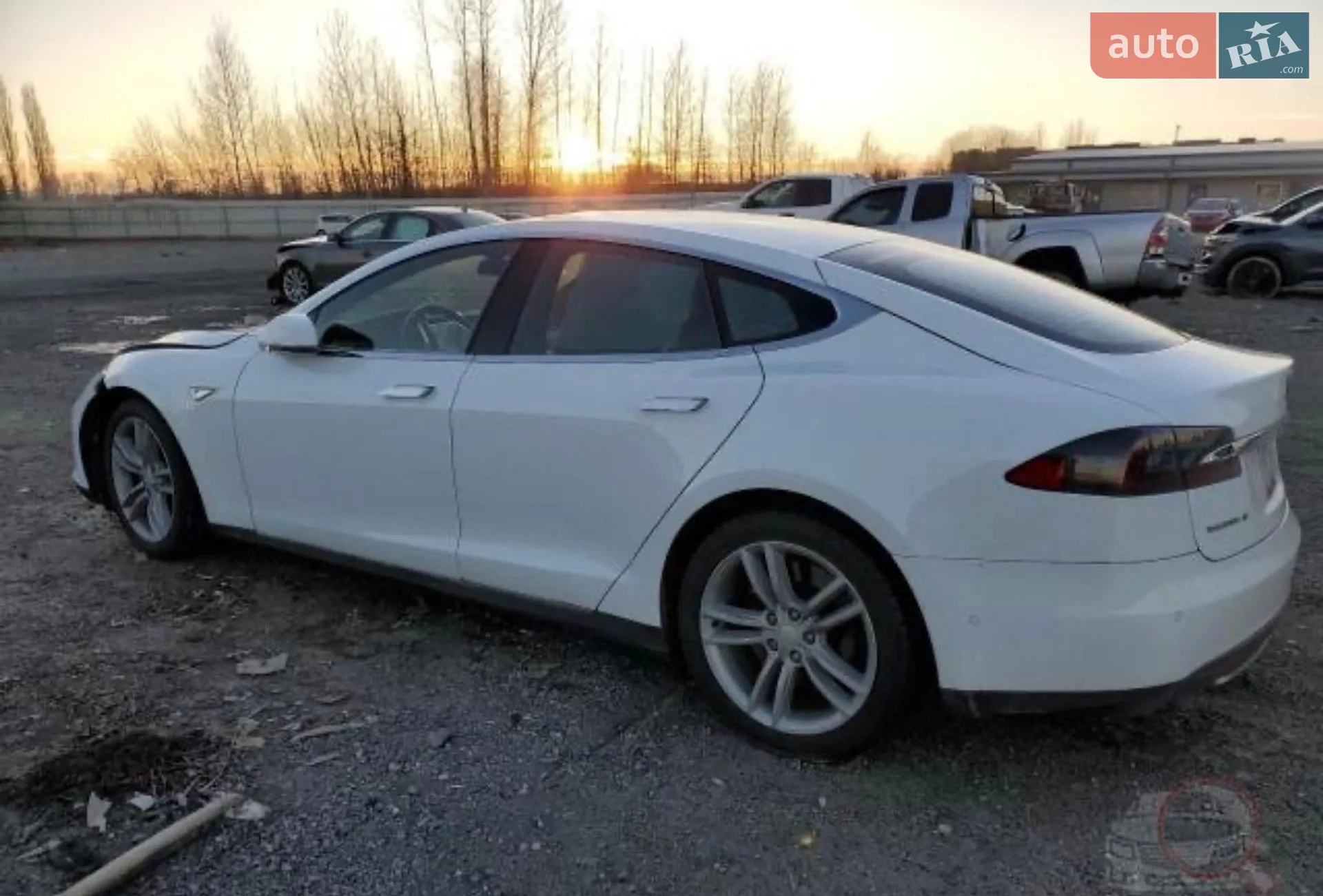 2015 Tesla Model S - мініатюра 38