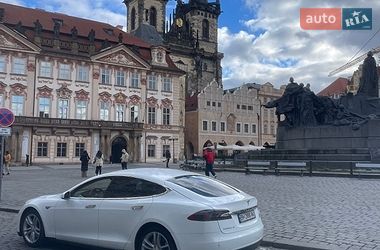 Лифтбек Tesla Model S 2013 в Одессе