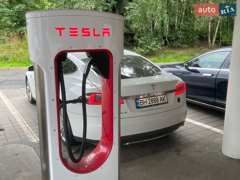 Лифтбек Tesla Model S 2013 в Одессе