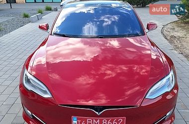Лифтбек Tesla Model S 2016 в Хмельницком