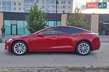 Лифтбек Tesla Model S 2016 в Хмельницком