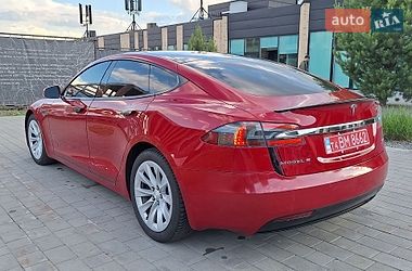 Лифтбек Tesla Model S 2016 в Хмельницком