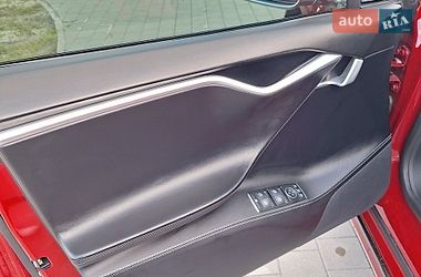 Лифтбек Tesla Model S 2016 в Хмельницком