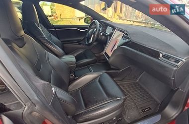 Лифтбек Tesla Model S 2016 в Хмельницком