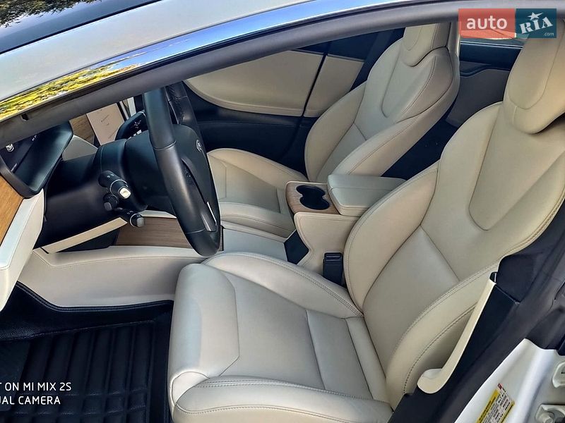 Лифтбек Tesla Model S 2019 в Днепре фото 46 Лифтбек Tesla Model S 2019 в Днепре