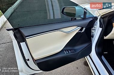 Лифтбек Tesla Model S 2019 в Днепре фото 47 Лифтбек Tesla Model S 2019 в Днепре