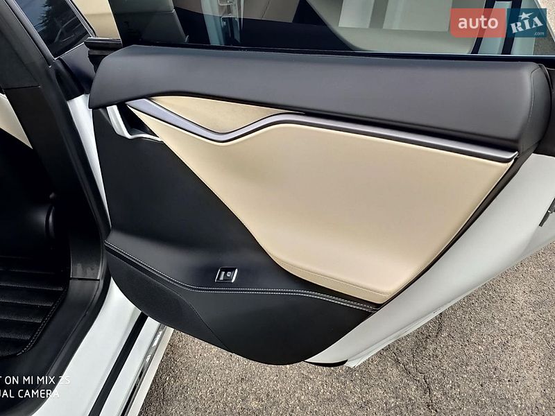 Лифтбек Tesla Model S 2019 в Днепре фото 63 Лифтбек Tesla Model S 2019 в Днепре