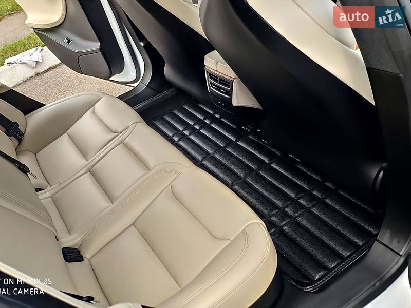 Лифтбек Tesla Model S 2019 в Днепре фото 67 Лифтбек Tesla Model S 2019 в Днепре