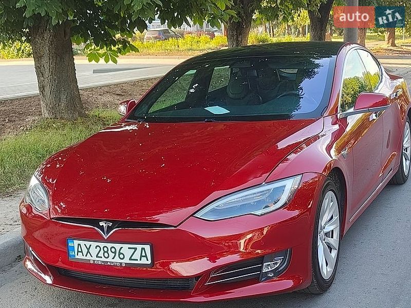 Tesla Model S 2017