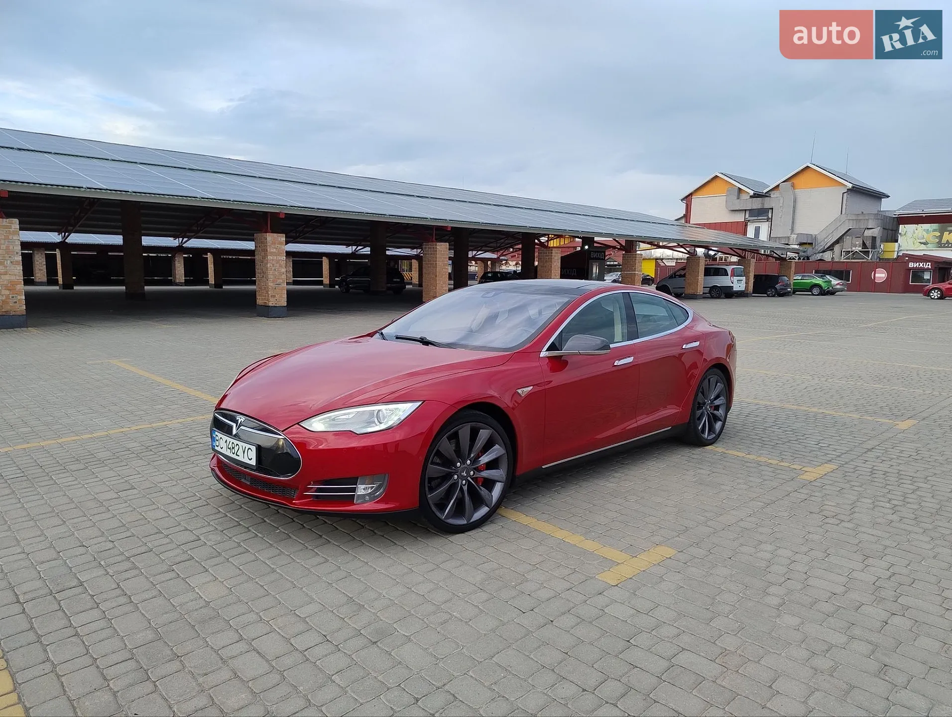 2014 Tesla Model S - фото 1