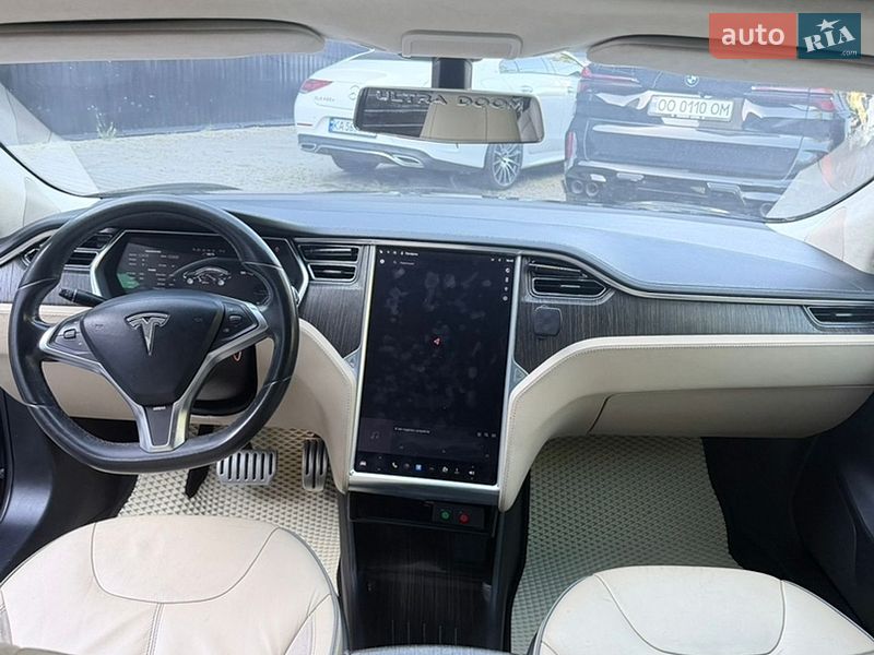 Лифтбек Tesla Model S 2012 в Одессе