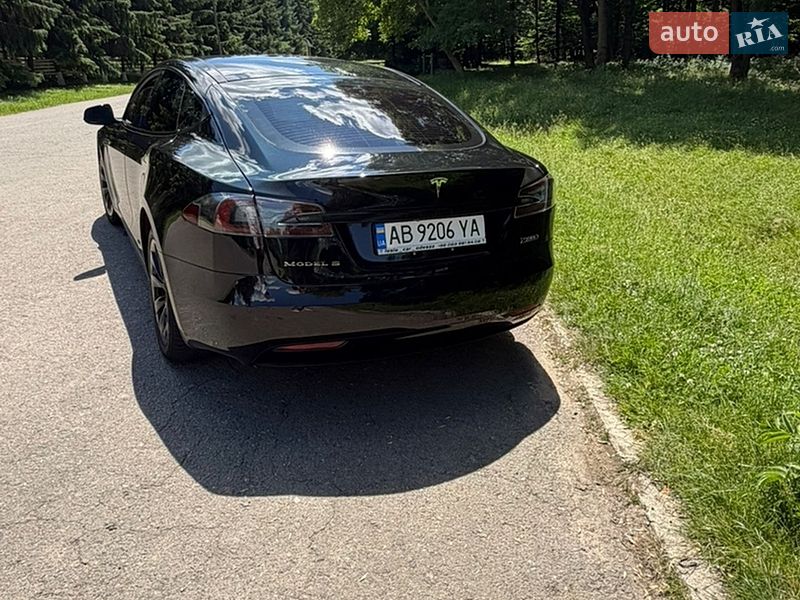 Ліфтбек Tesla Model S 2018 в Вінниці фото 9 Ліфтбек Tesla Model S 2018 в Вінниці