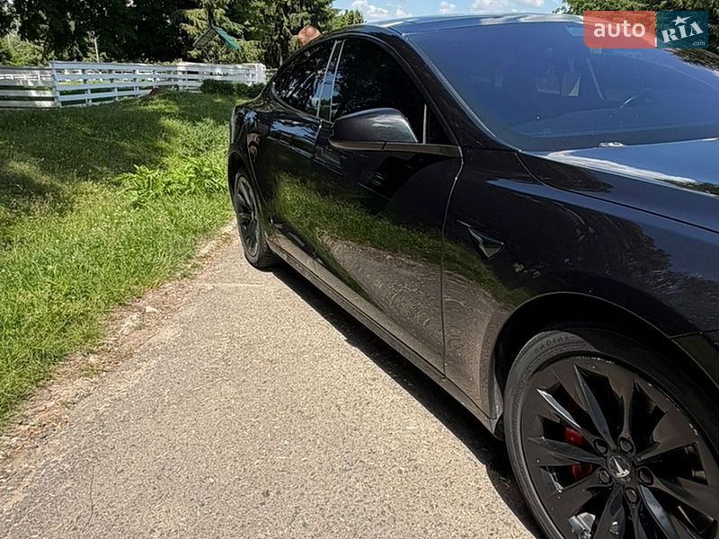 Ліфтбек Tesla Model S 2018 в Вінниці фото 13 Ліфтбек Tesla Model S 2018 в Вінниці