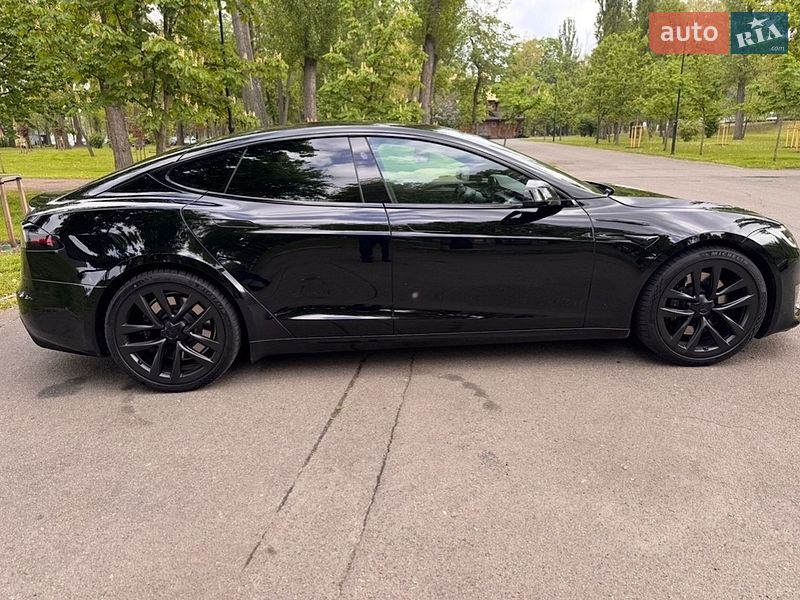 Ліфтбек Tesla Model S 2022 в Києві