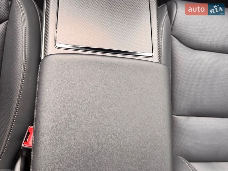 Ліфтбек Tesla Model S 2022 в Києві