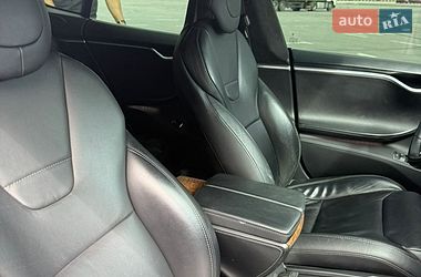 Ліфтбек Tesla Model S 2017 в Дніпрі фото 10 Ліфтбек Tesla Model S 2017 в Дніпрі