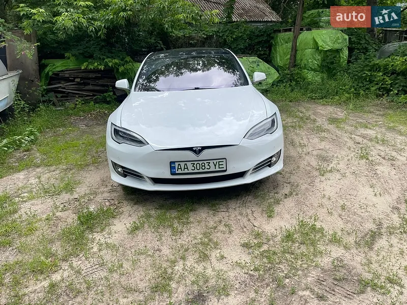Tesla Model S