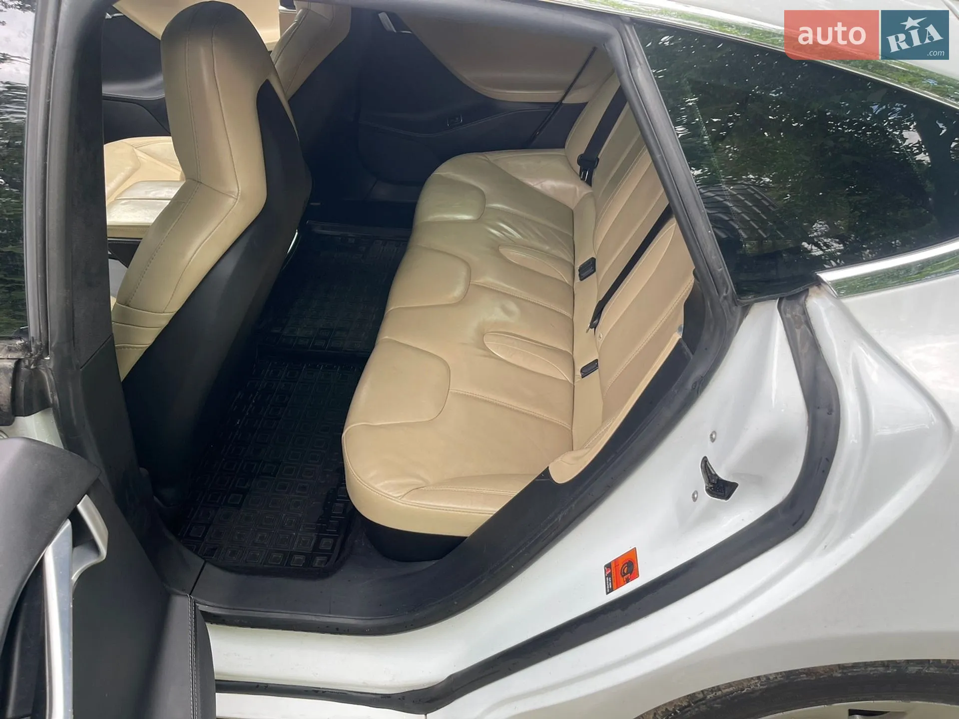 2016 Tesla Model S - мініатюра 8