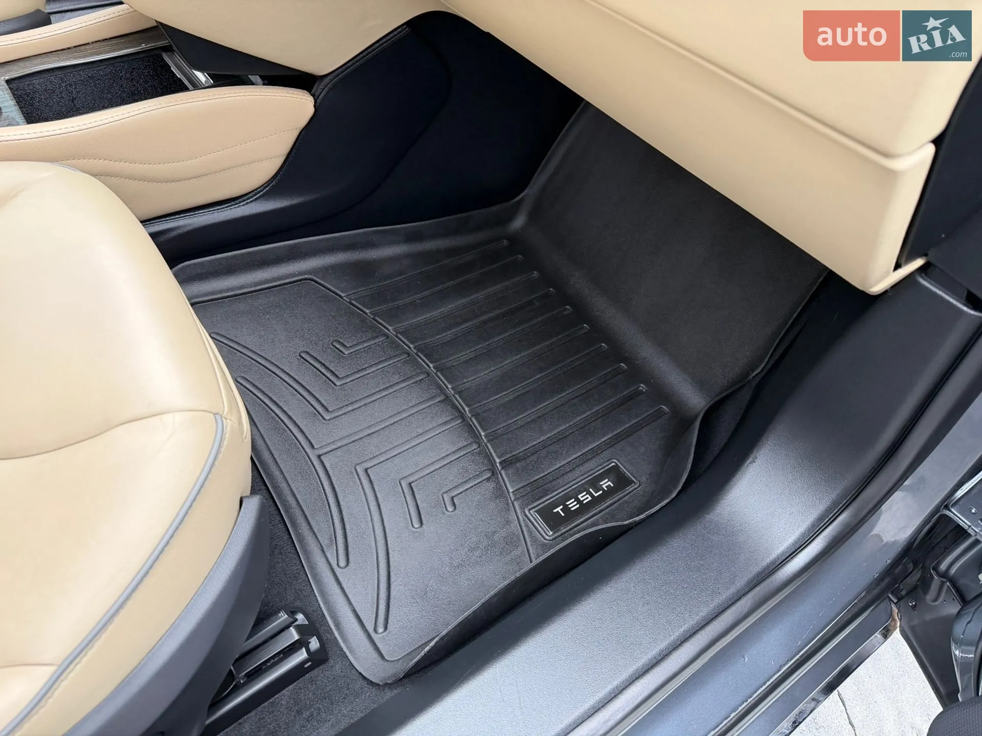 2013 Tesla Model S - мініатюра 39
