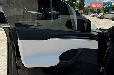 Лифтбек Tesla Model S 2021 в Одессе фото 10 Лифтбек Tesla Model S 2021 в Одессе