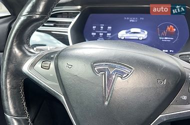 Лифтбек Tesla Model S 2016 в Львове