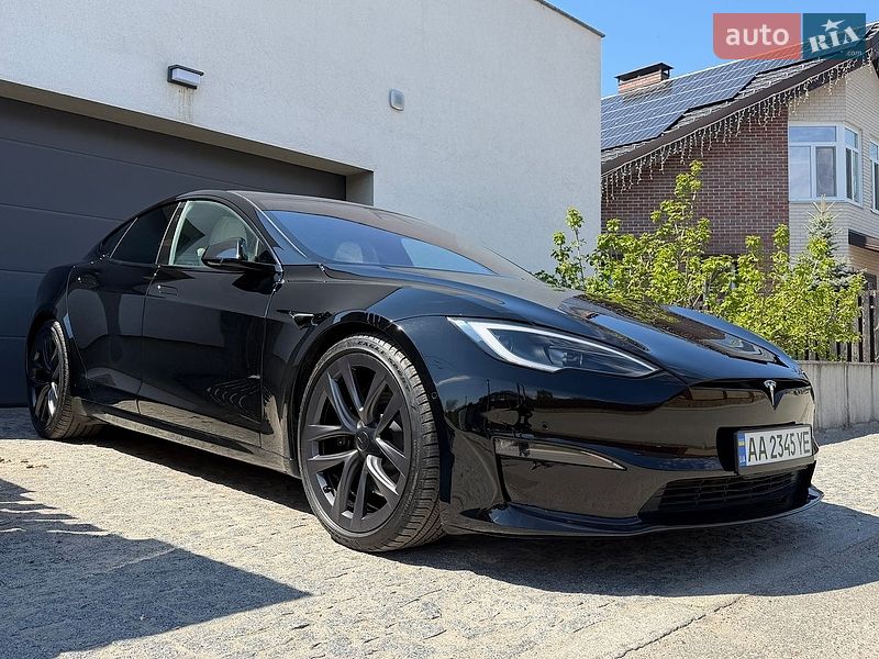 Ліфтбек Tesla Model S 2022 в Броварах