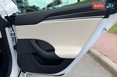 Лифтбек Tesla Model S 2021 в Киеве