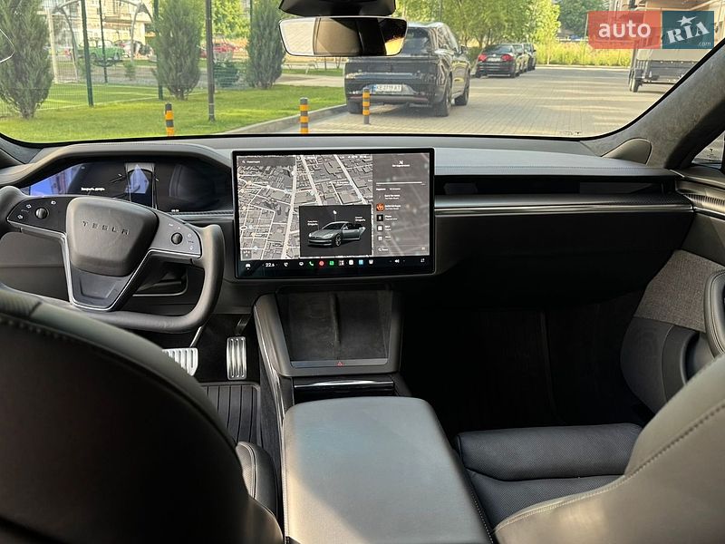 Лифтбек Tesla Model S 2021 в Днепре